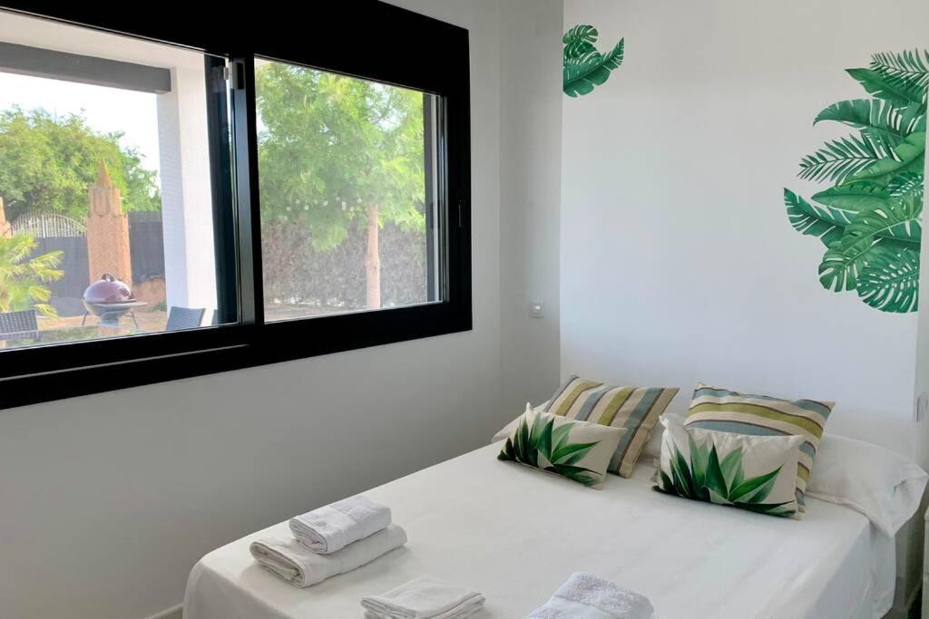 Ole Tu Andalucia Villa Sanlúcar la Mayor Exterior foto